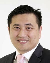 Hwee Seng Lim .